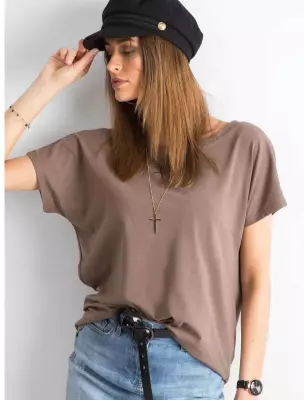 Brown T-shirt with a neckline on the back
